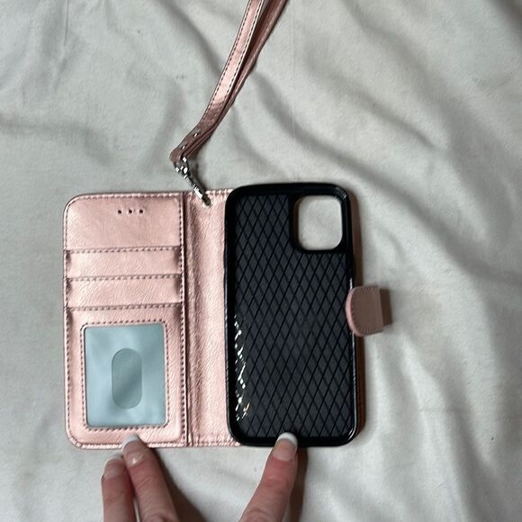Bocasal IPhone 12 Rose Gold Wristlet Case. - Picture 8 of 12
